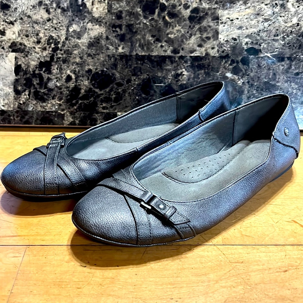 Silver flats